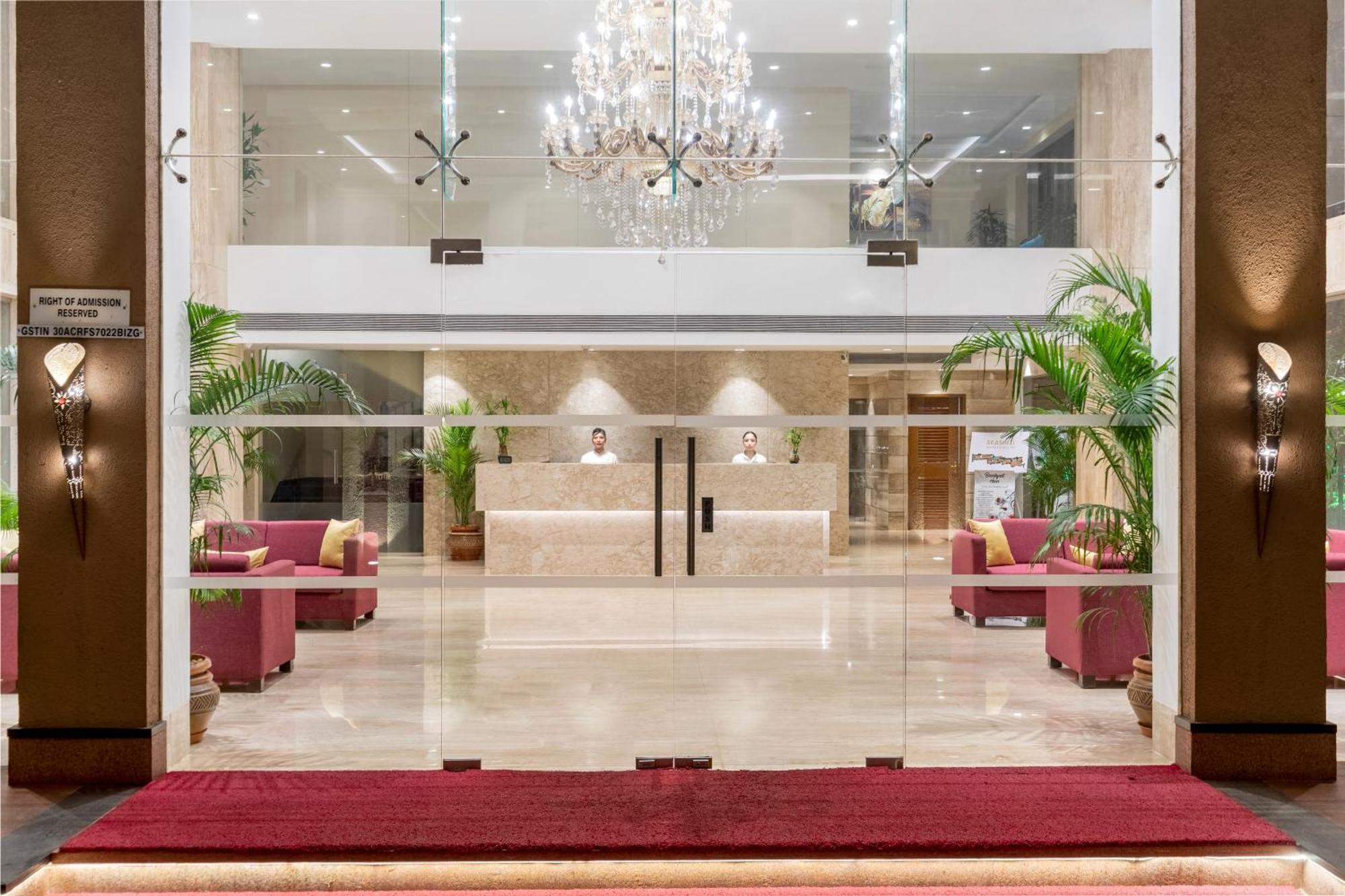 Seashell Suites And Villas- Candolim Goa מראה חיצוני תמונה